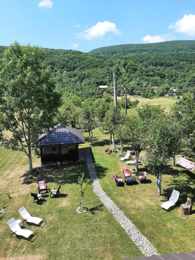 Apartments Paradise Licko Petrovo Selo Екстериор снимка